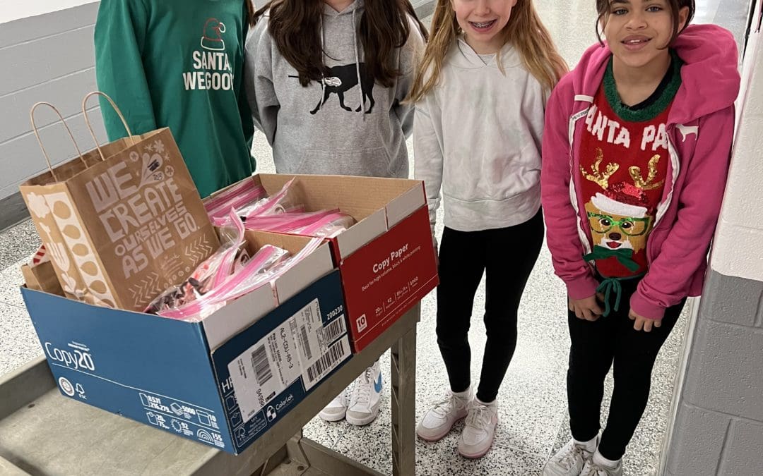 SL@AMS Club Delivers Candy Grams, Raises Funds